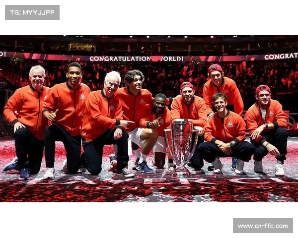 拉沃尔杯伦敦举行,欧洲队与世界队传奇选手上演表演赛 拉沃尔杯伦敦举行,欧洲队与世界队传奇选手上演表演赛